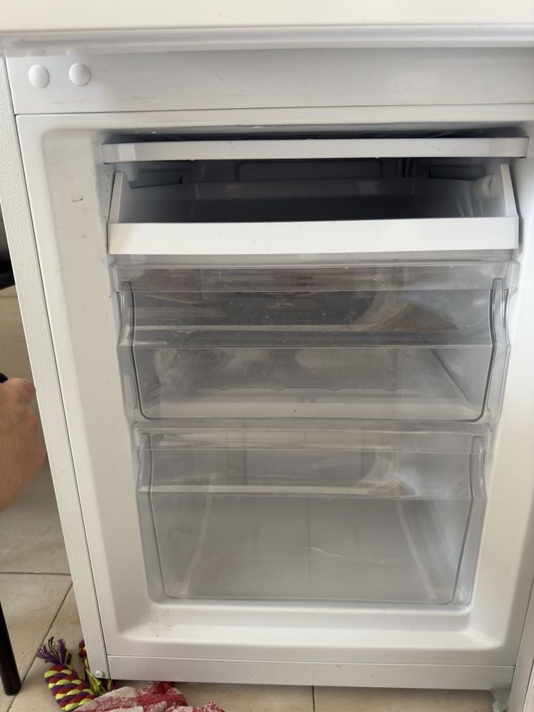 Frigorifico combinado kunft kc6455 c/ 1 ano de garantia