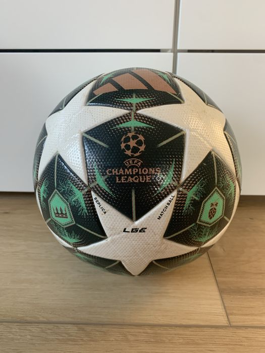 Piłka nożna Champions League 24/25 roz.5