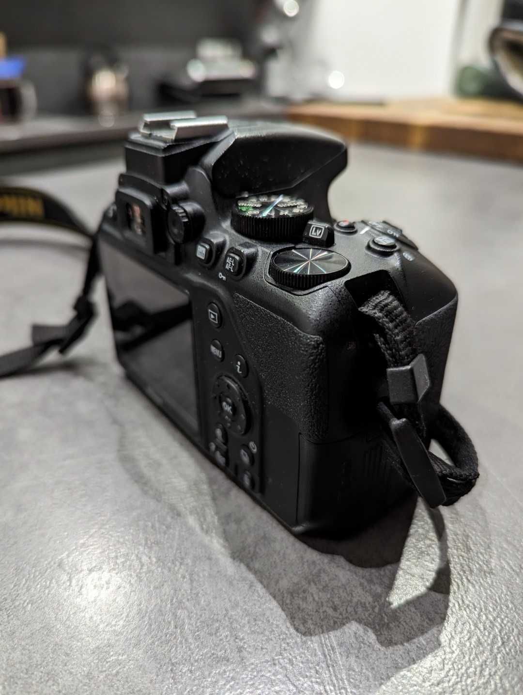 Nikon D3500 body + pokrowiec/torba