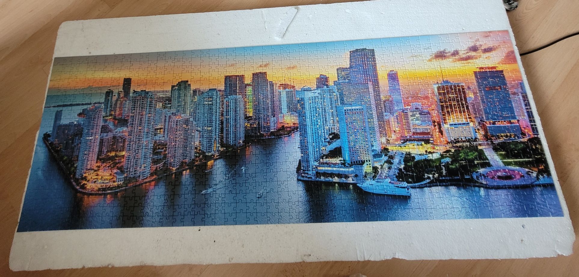 Puzzle Panorama Miami po zmroku