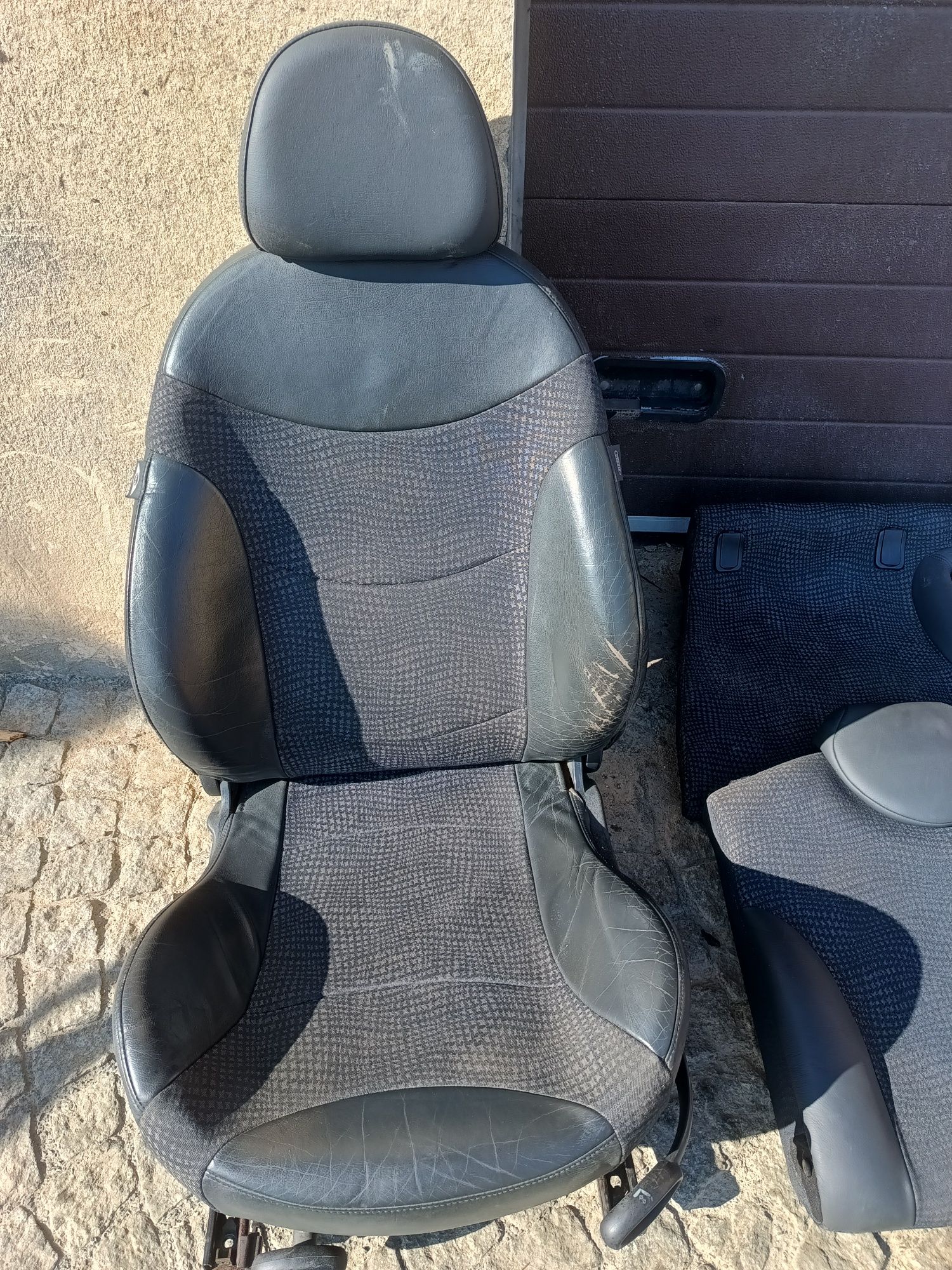 Komplet foteli fotel kanapa boczki drzwi Mini Cooper r50