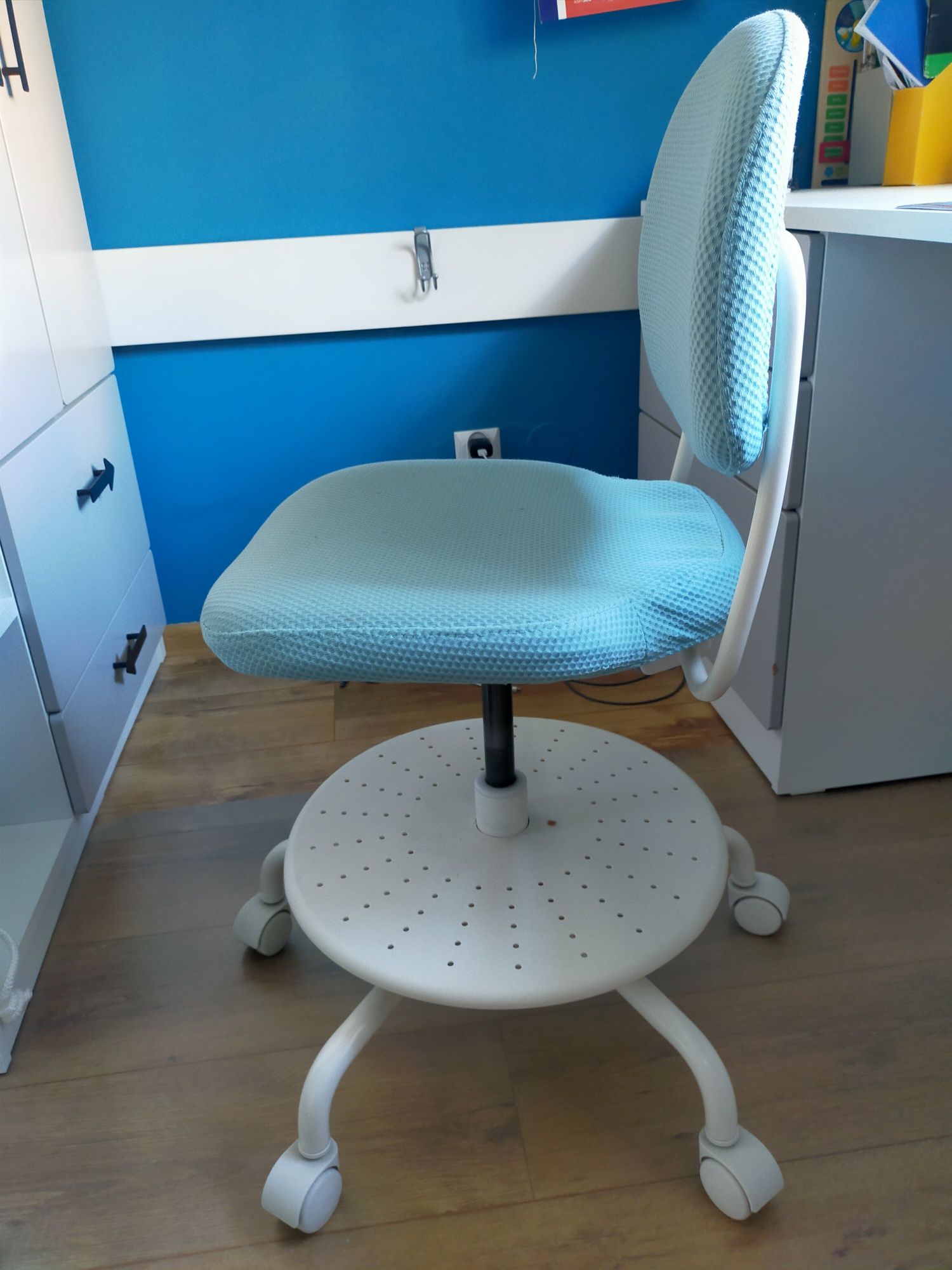 VIMUND krzesło ikea
Dziecięce krzesło biurowe