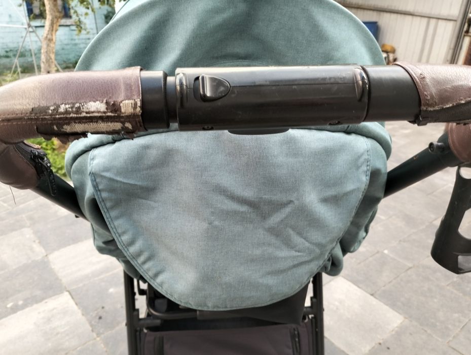 Продаю дитячу коляску Carello Bravo