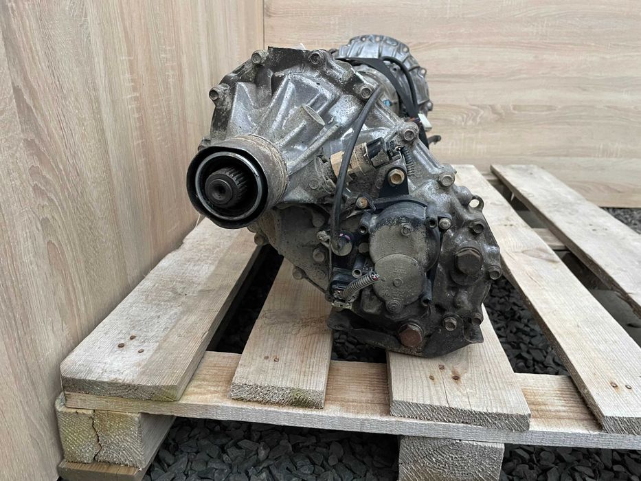 Роздатка Автомат Редуктор Роздаточна коробка АКПП ISUZU D-MAX I 3.0 TD