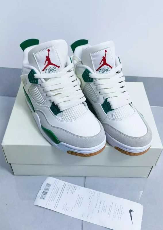 Jordan4Retro SB Pine Green R.42