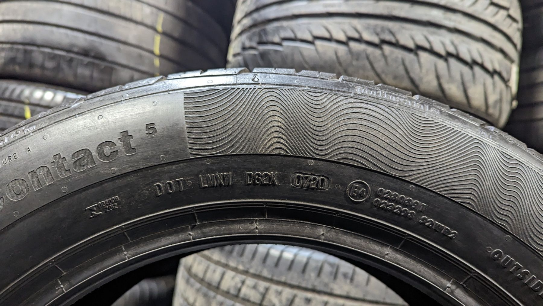 Шина 205/60 R 16 Continental ContiPremiumContact 5. Одна. Розпаровка.