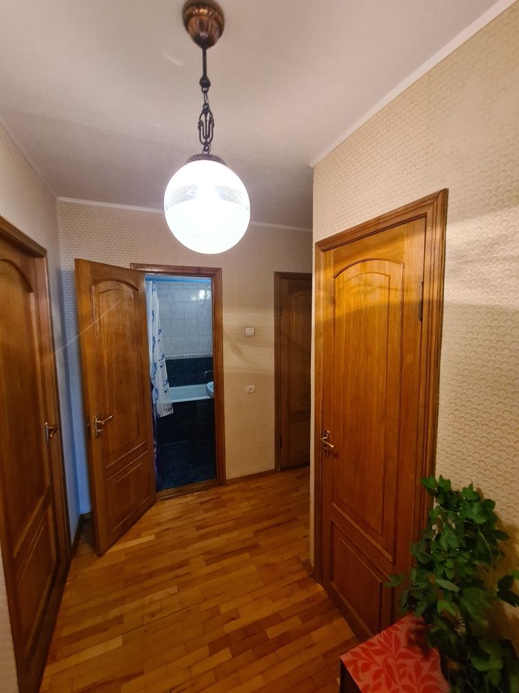 Продам большую ТРЕХ ком. квартиру (70кв.м) ул. Рабочая, 65