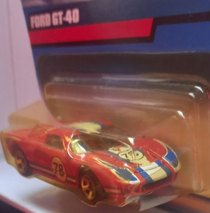 Conjunto 2 - ford Gt-40 hot wheels