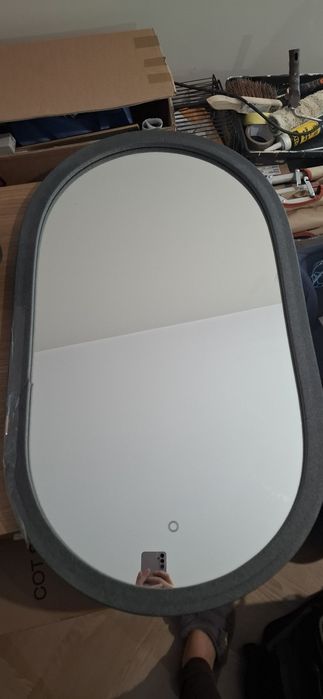 Lustro łazienkowe LED