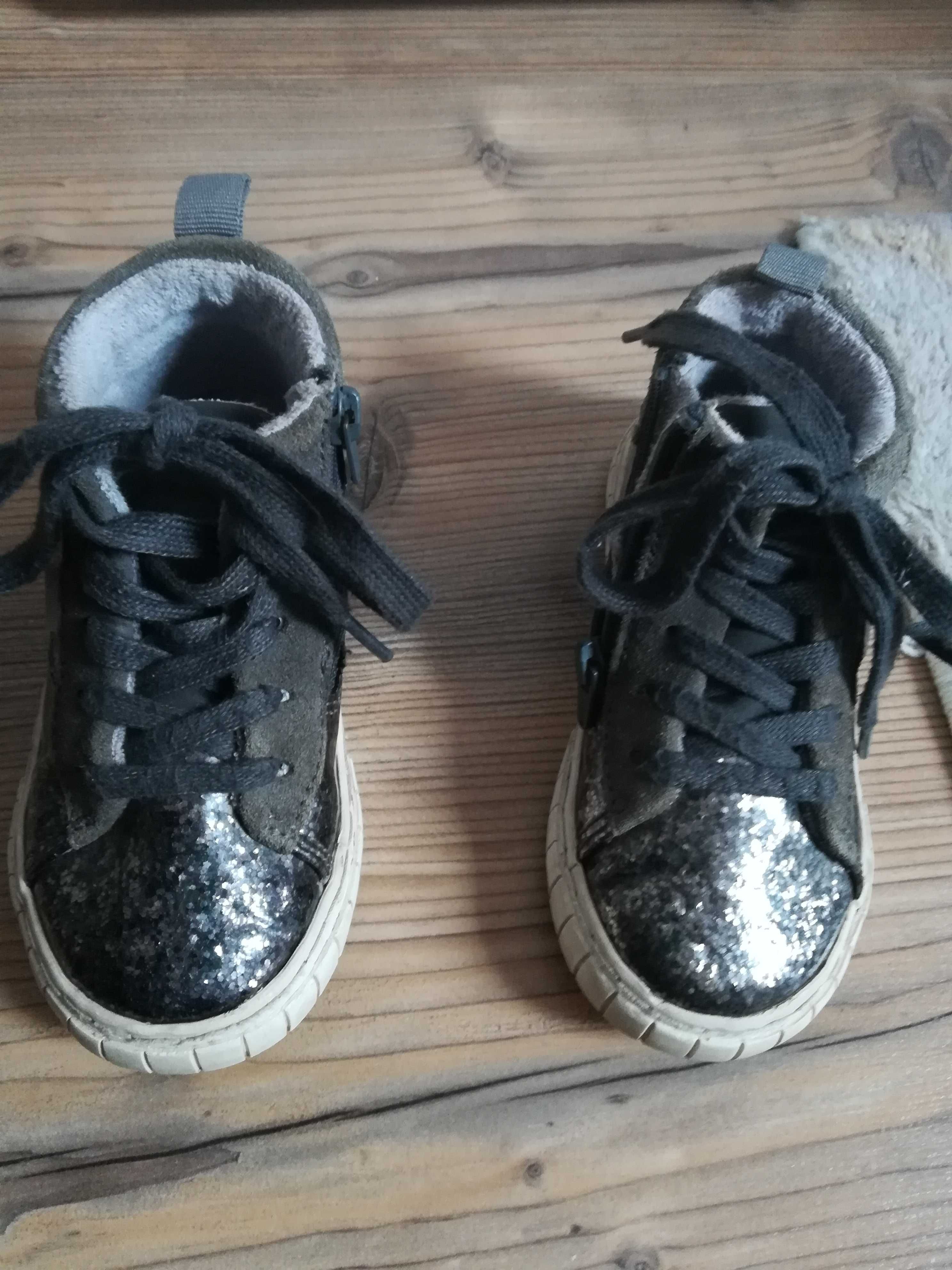 Buty dla dziewczynki ZARA roz. 24 wkładka 15 cm