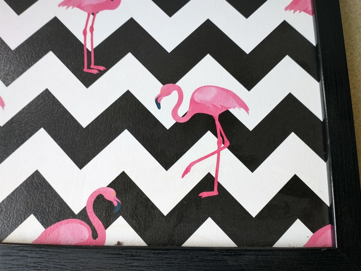 Obraz z flamingami w czarnej ramie 32,5x32,5 cm
