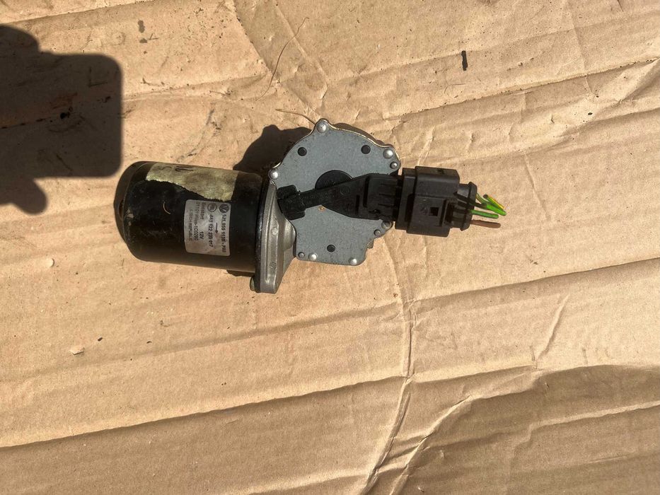 Silniczek wycieraczek Seat Leon 1/Toledo2/Golf 4/Octavia 1/ Bora