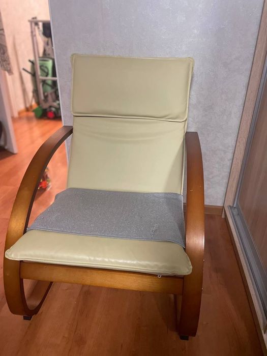 Крісло гойдалка для відпочинку