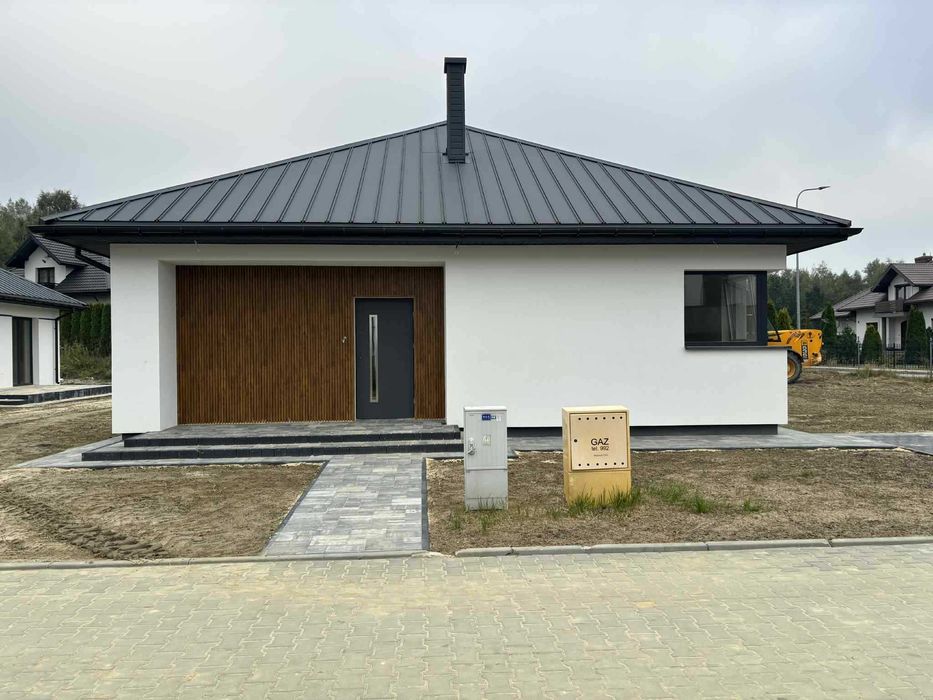 Przestronny dom jednorodzinny w pięknej okolicy o powierzchni 125 m2 !