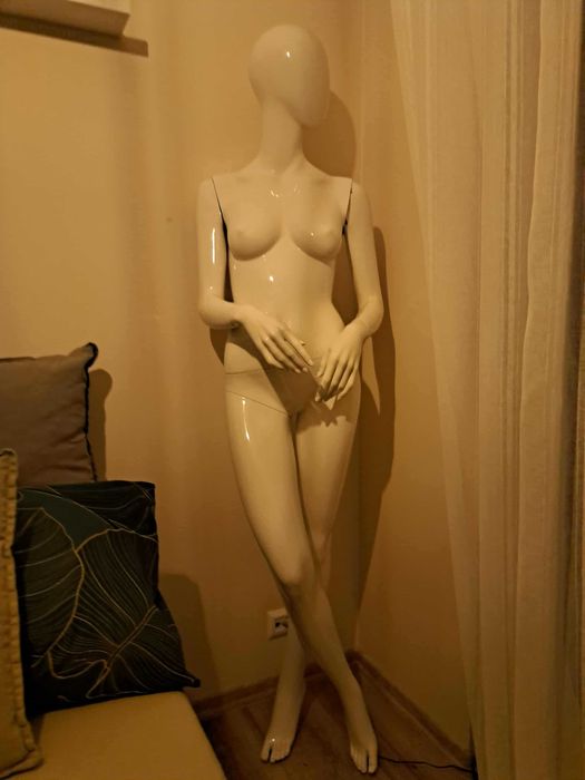 Manekin damski kobieta