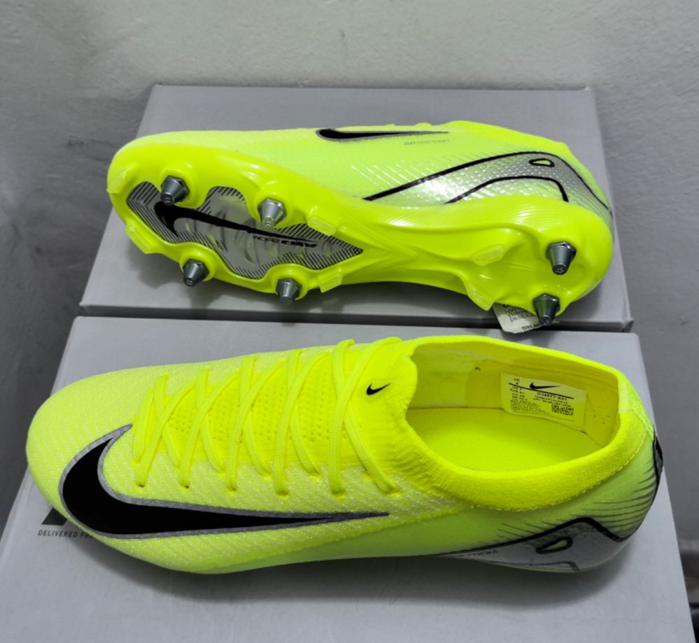 Nike mercurial SG