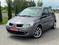 Хороший сімейний автомобіль Рено Сценік