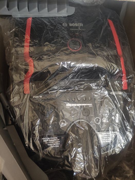 Пылесос Bosch AquaWash & Clean Serie | 4