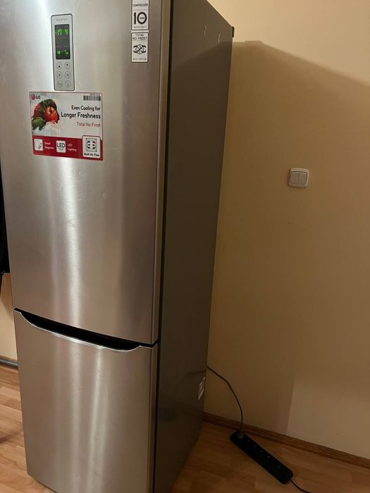 Lodówka LG w dobrym stanie