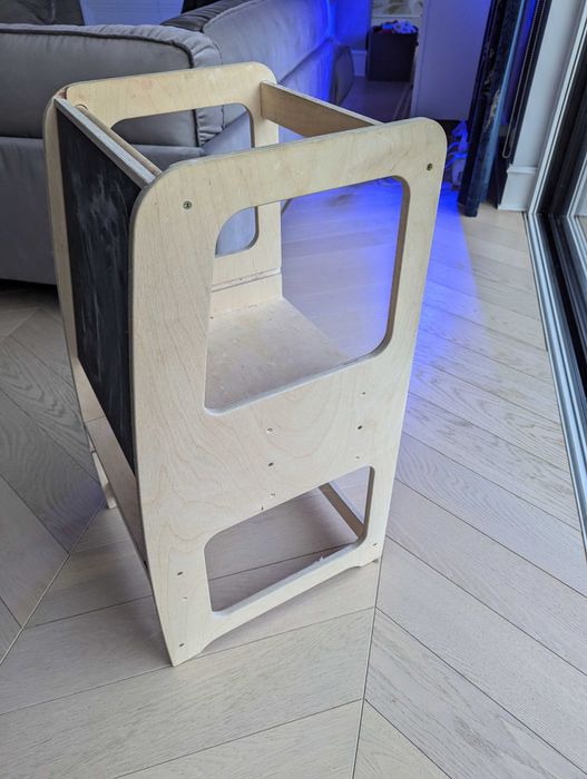 Kitchen Helper z tablicą