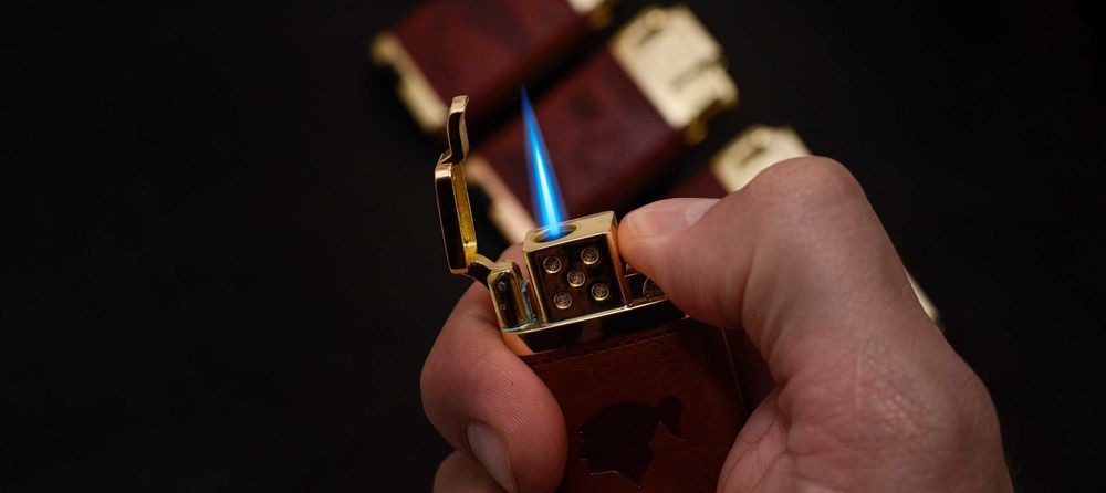 Zapalniczka Żarowa Na Gaz Metalowa Prezentowa Skóra W Pudełku Prezent