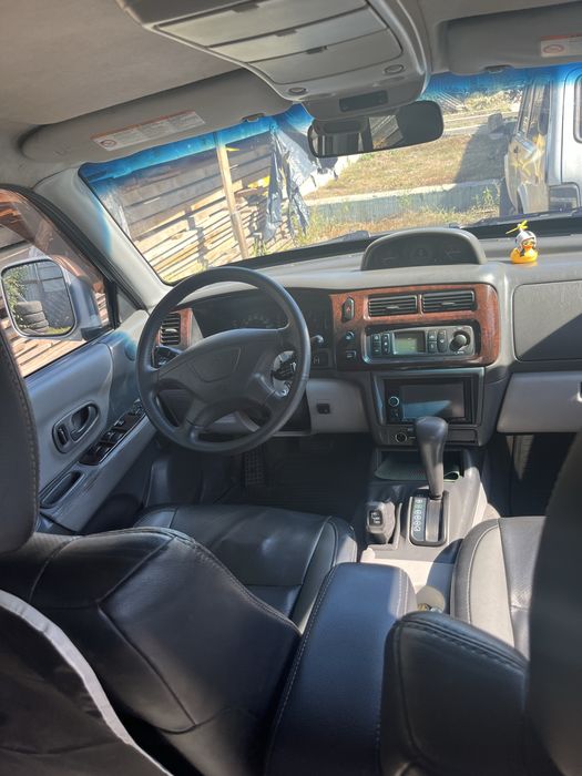 Mitsubishi pajero sport 2004