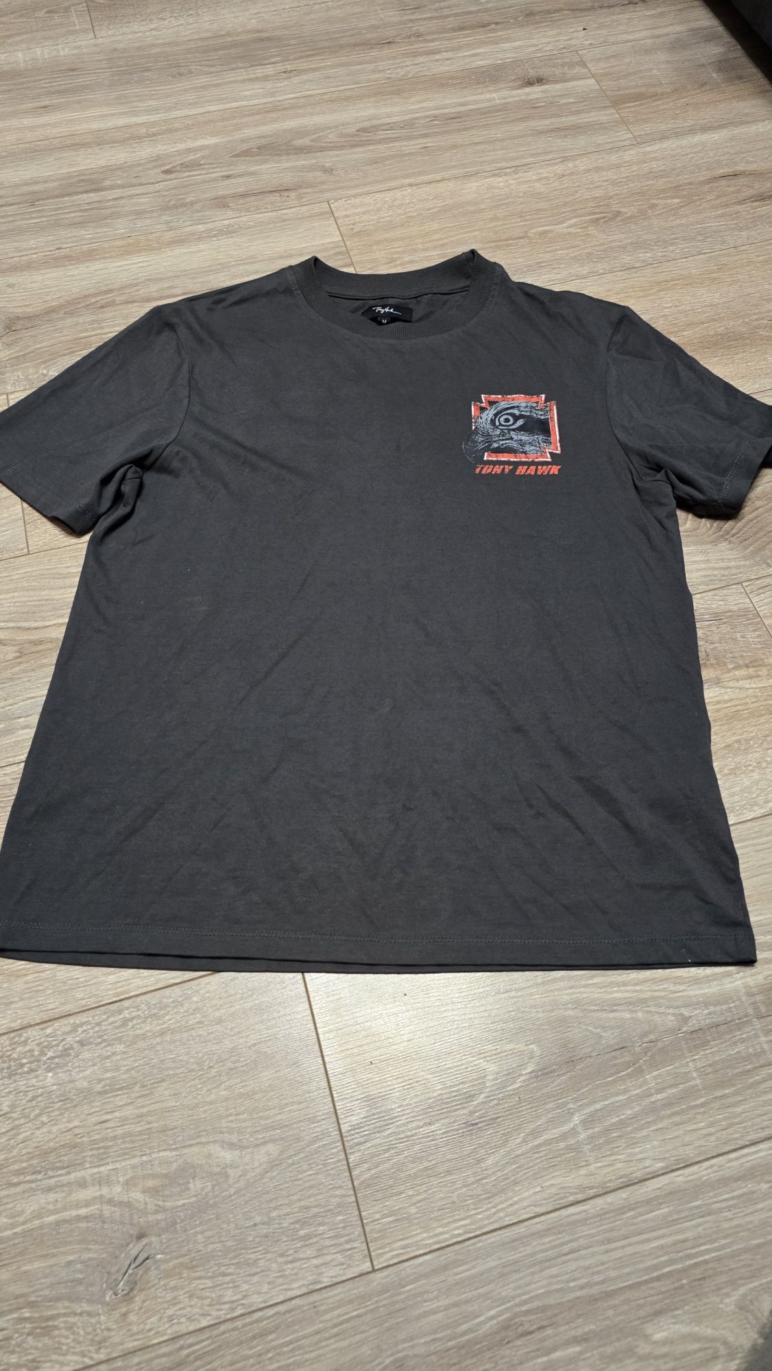 Продам скейтерську футболку Tony Hawk