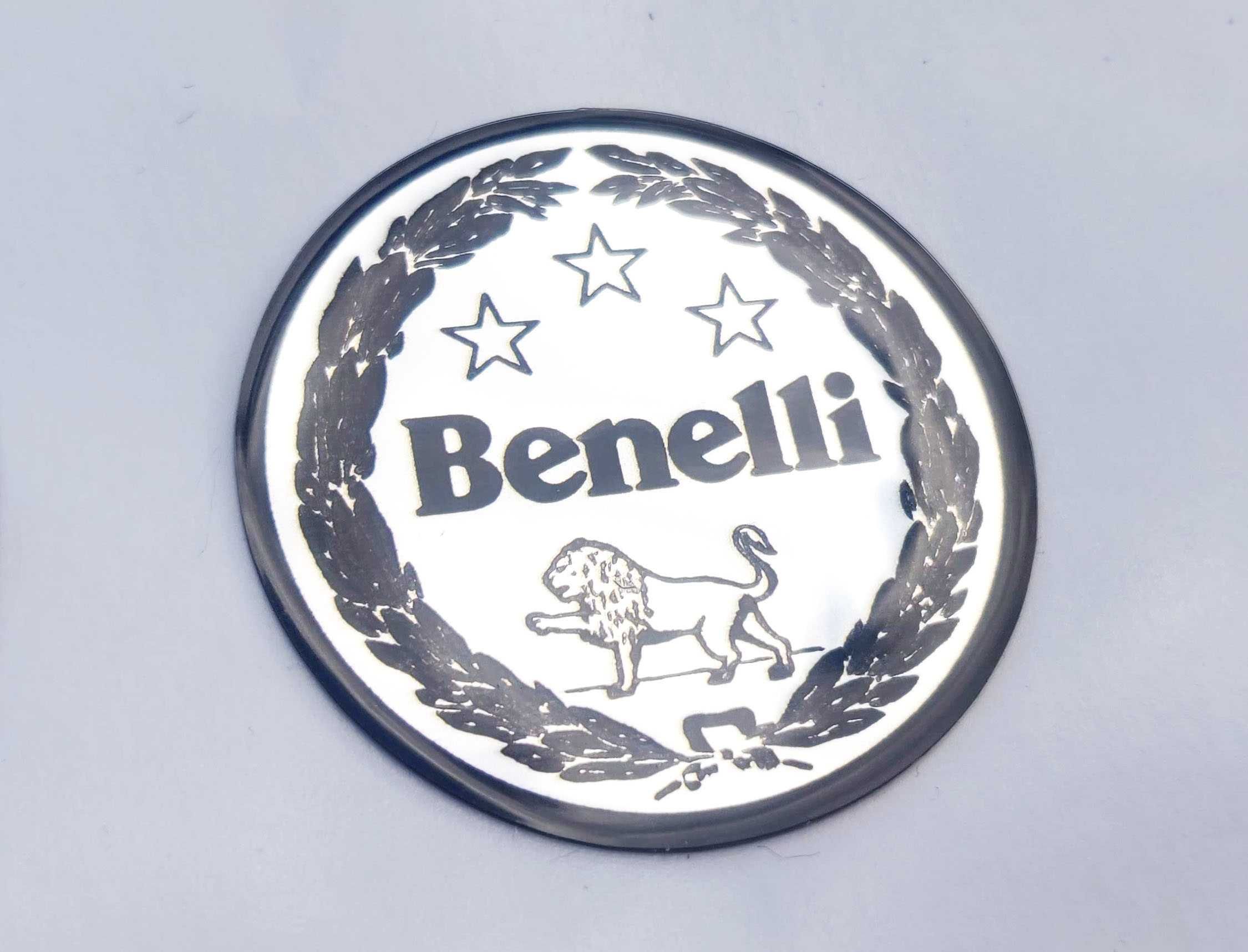 Autocolantes Emblema Benelli