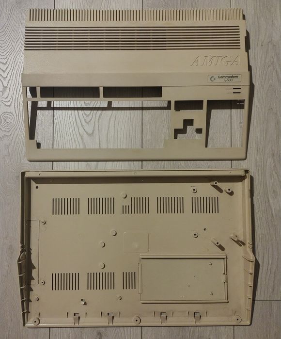 Obudowa Commodore Amiga 500 + zaślepki