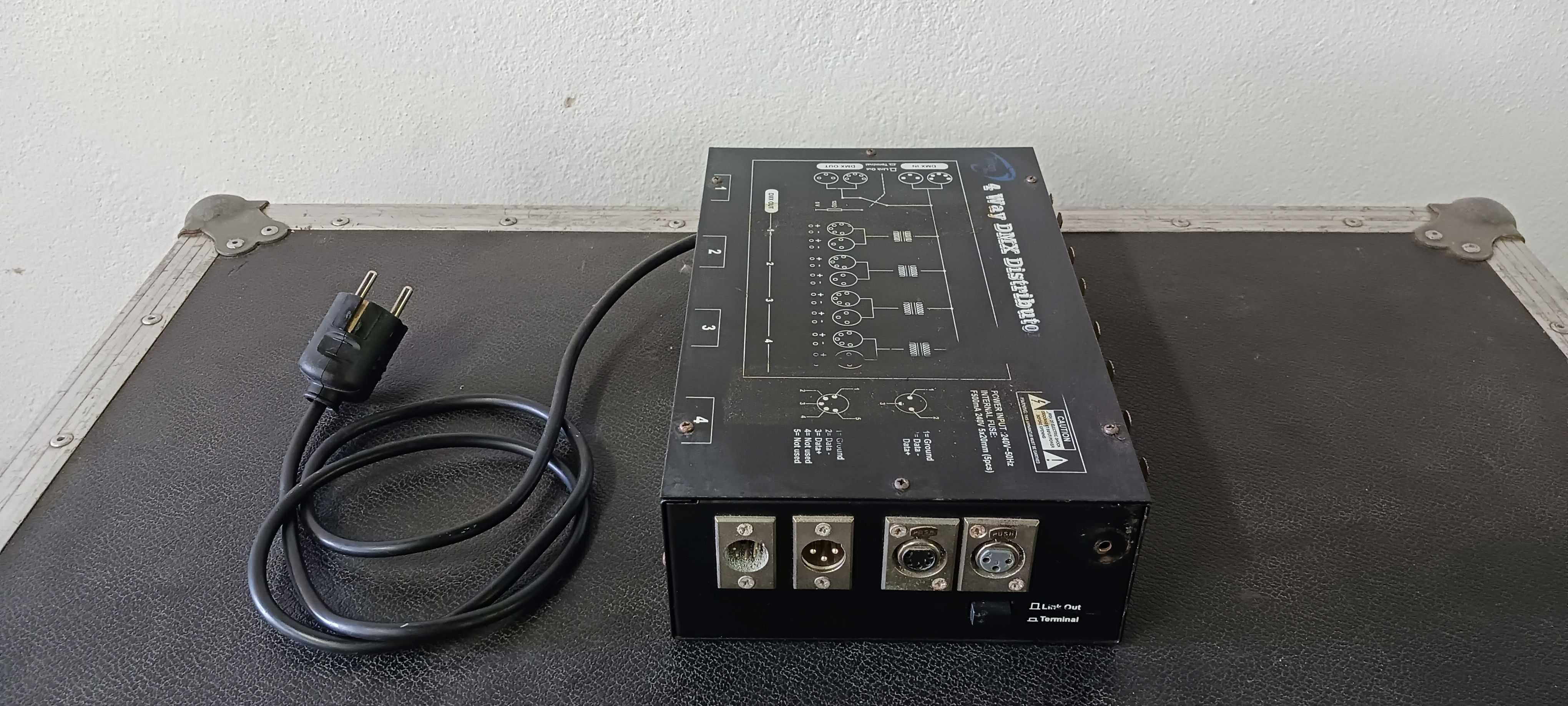 Splitter DMX512 - Triton Blue - Em bom estado