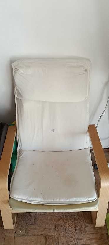 poltrona de madeira e lona IKEA