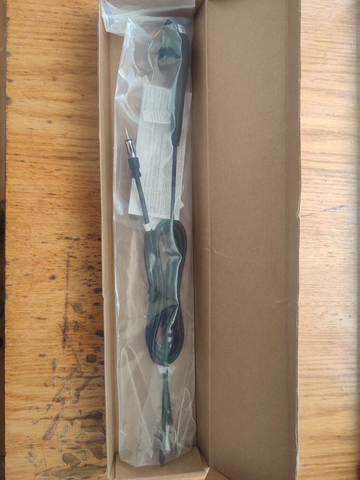 Антена автомобільна врізна