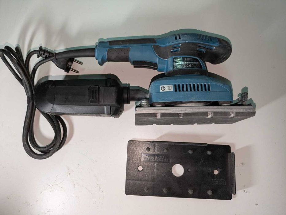 Lixadora de Acabamento BO3711 Makita 230V