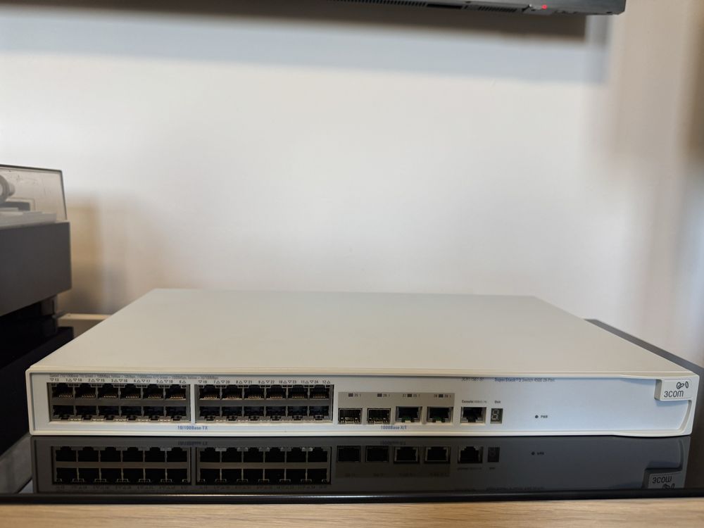 Switch HP E4500-24 (JE045A)