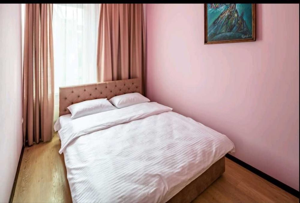 Центр міста, 1хв до Оперного театру. 6+сп. Місць.вул.Котлярська 1 ..