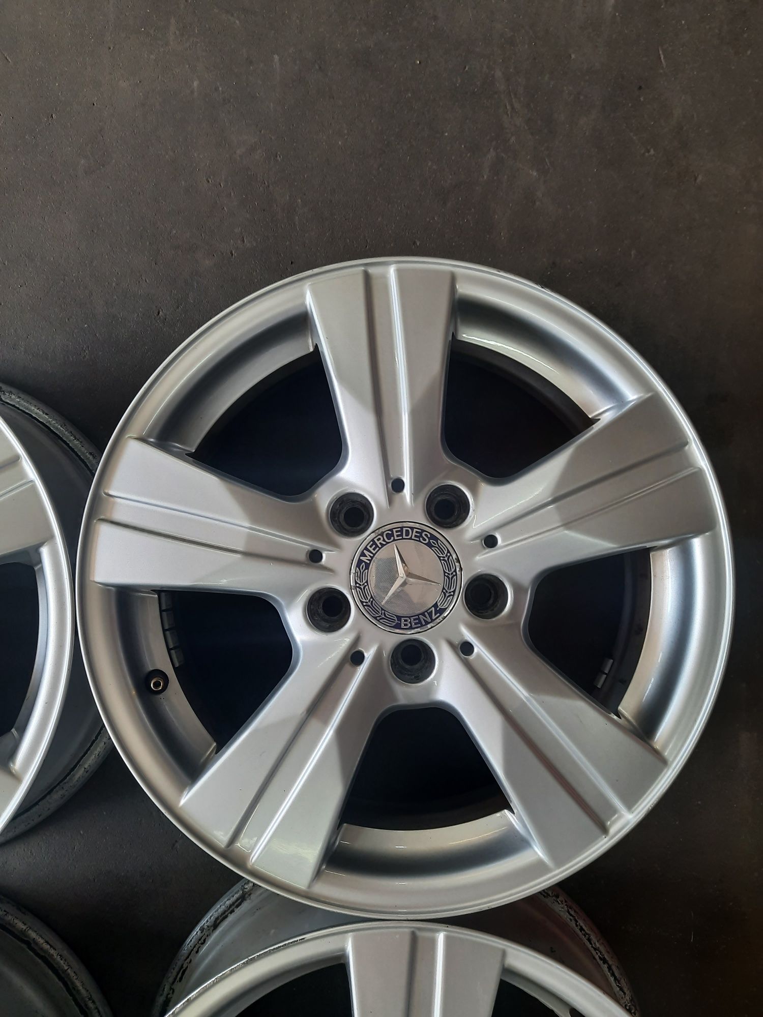 (0112) Felgi 16" 5x112 ET 45 6j - Mercedes