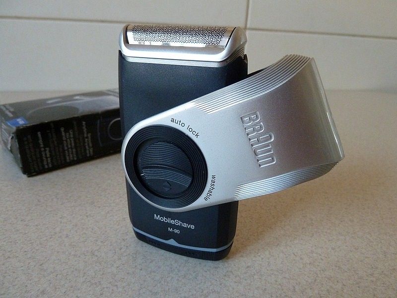 Golarka na baterie BRAUN M-90, MobilShave.