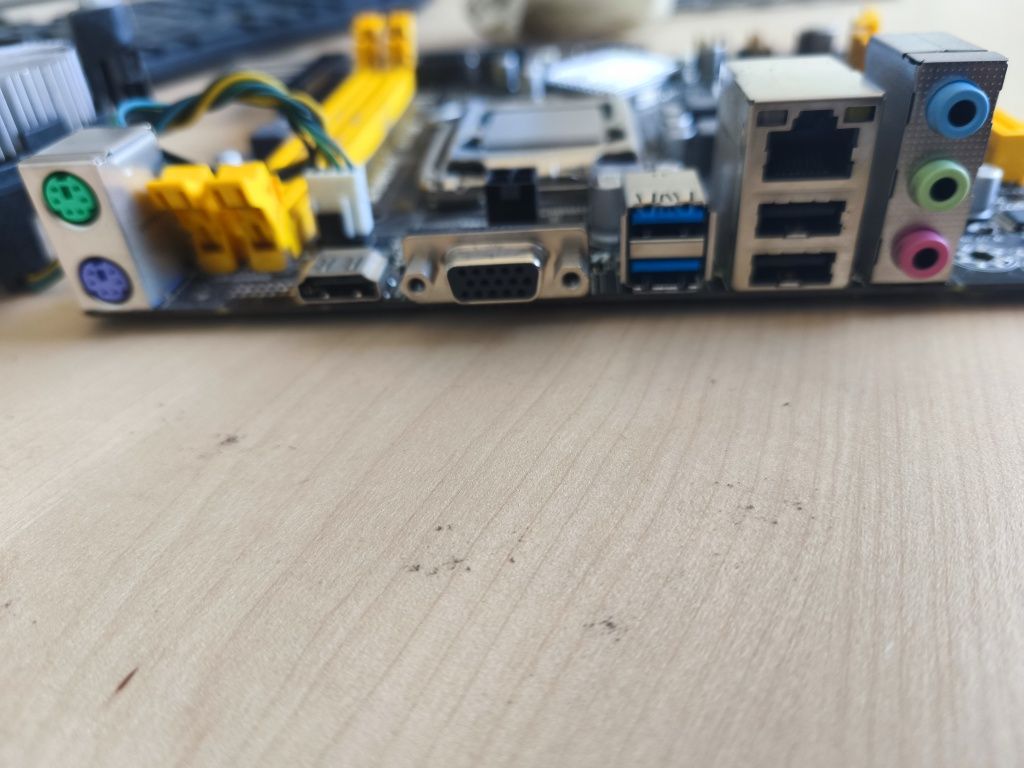 Płyta główna Biostar H81MHV3 ver 7.3 + procesor Intel core i7-4790