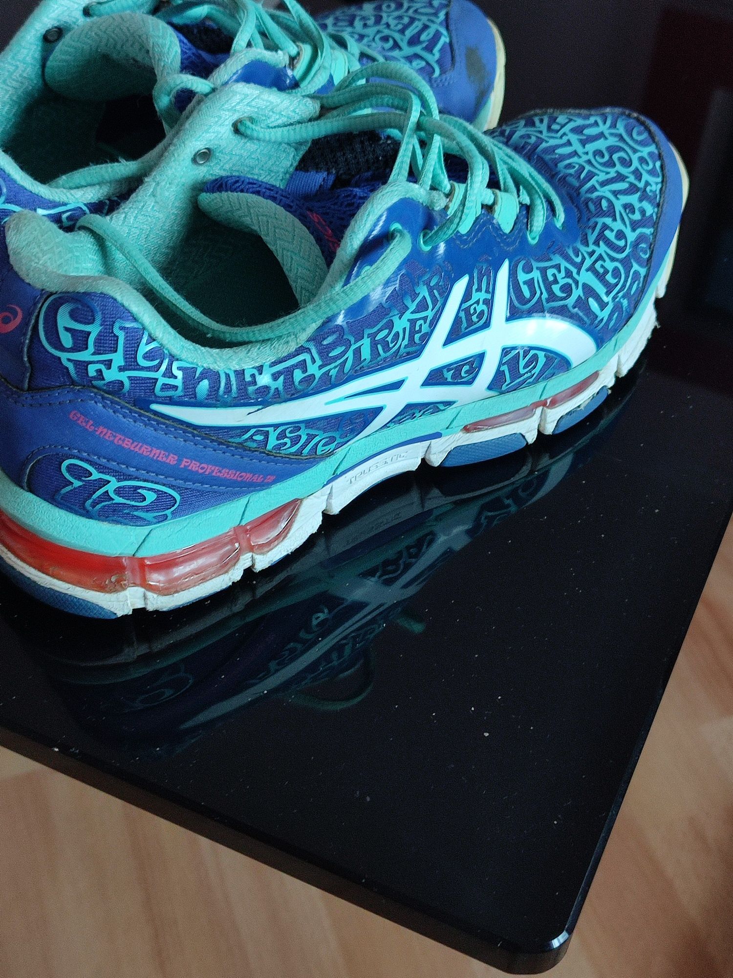 Кросівки Asics 39