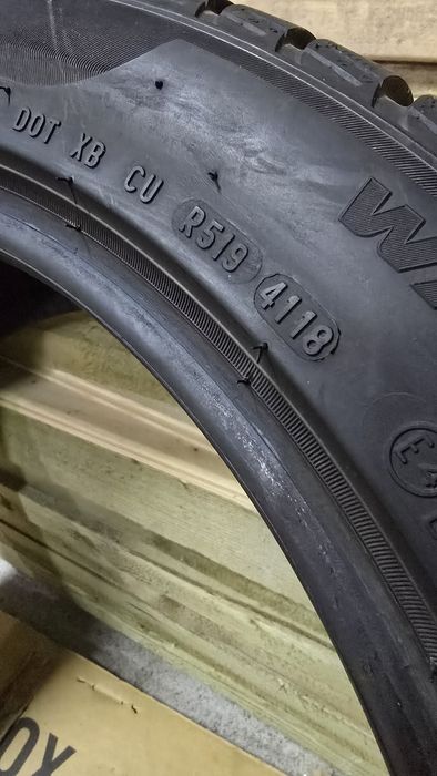 Opony zimowe 235/45R17 V Pirelli SOTTOZERO3  JAK NOWE