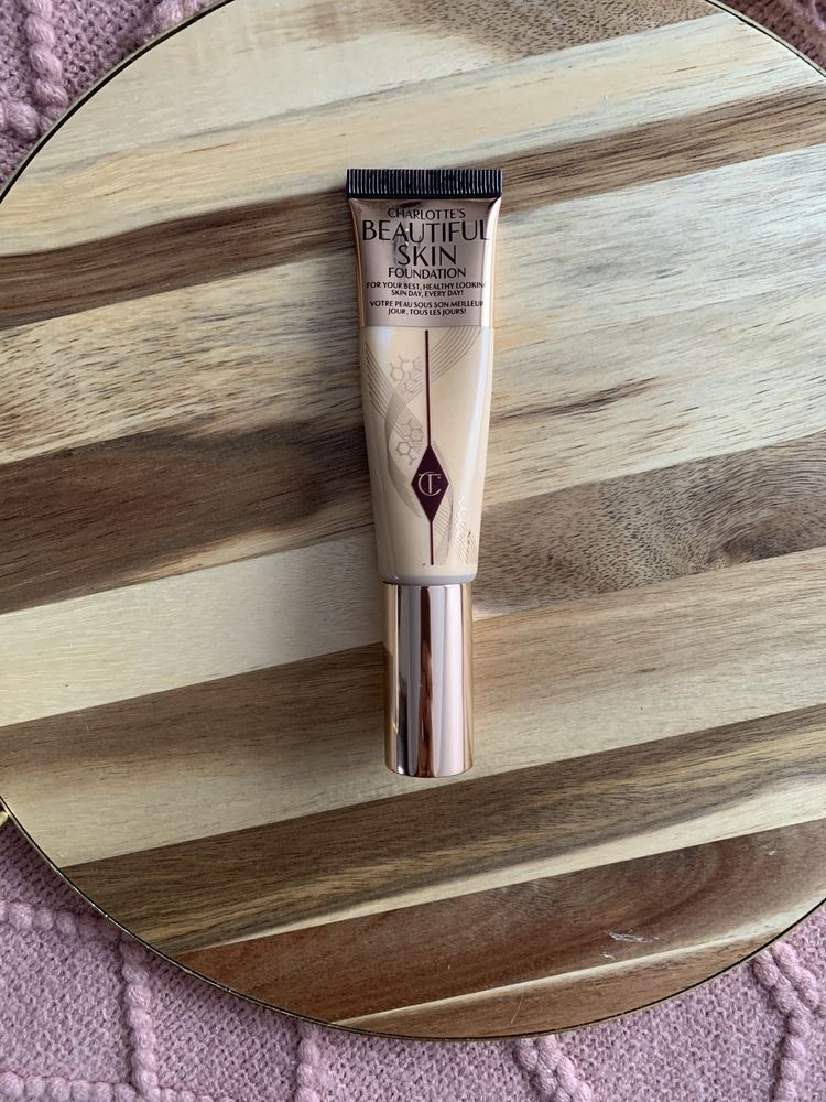 Charlotte Tilbury beautiful skin podkład