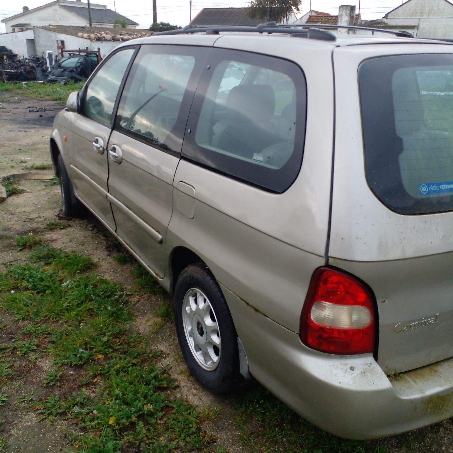 Kia carnival para peças