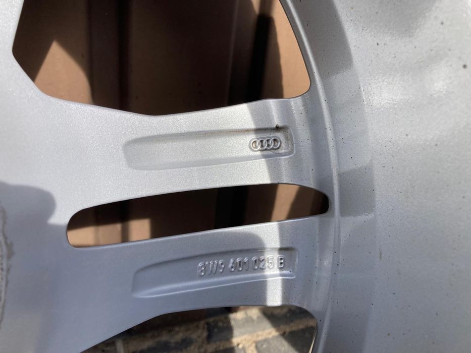Felgi i opony zimowe Audi A4 B9