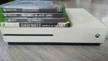 Xbox one S 500GB, pad, COD, Fifa 21, Star Wars battlefront, ladowarka