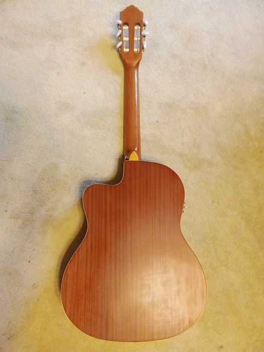 Gitara elektro klasyczna 4/4 Ortega