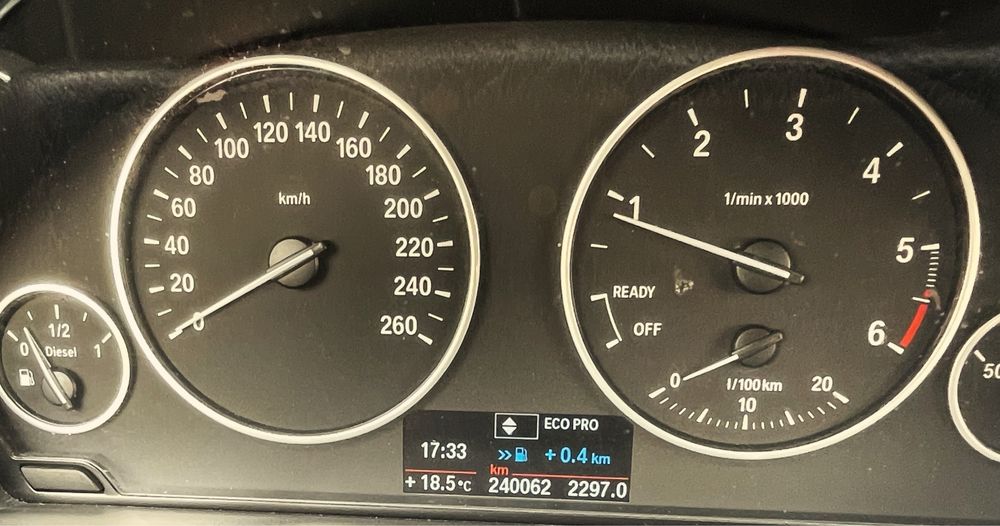 Bmw 318d Touring Luxury 136cv