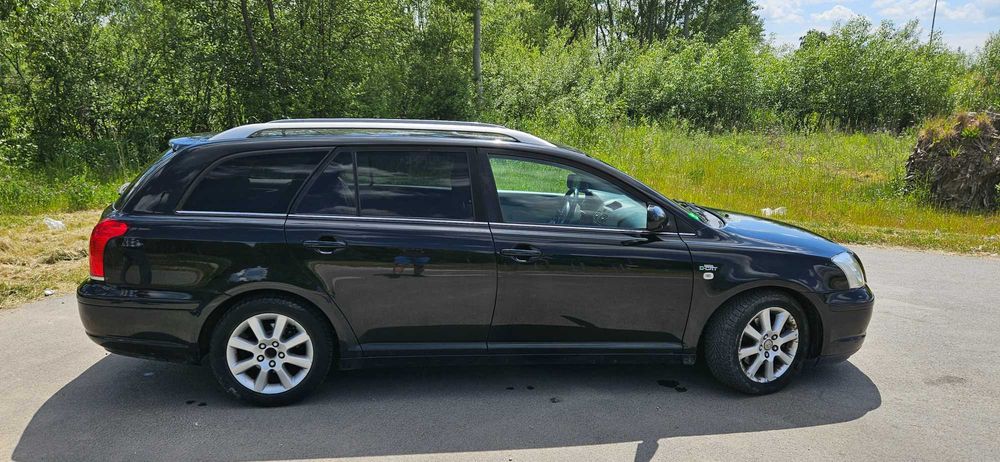 Toyota Avensis Combi 2,2 deisel 2006 rok
