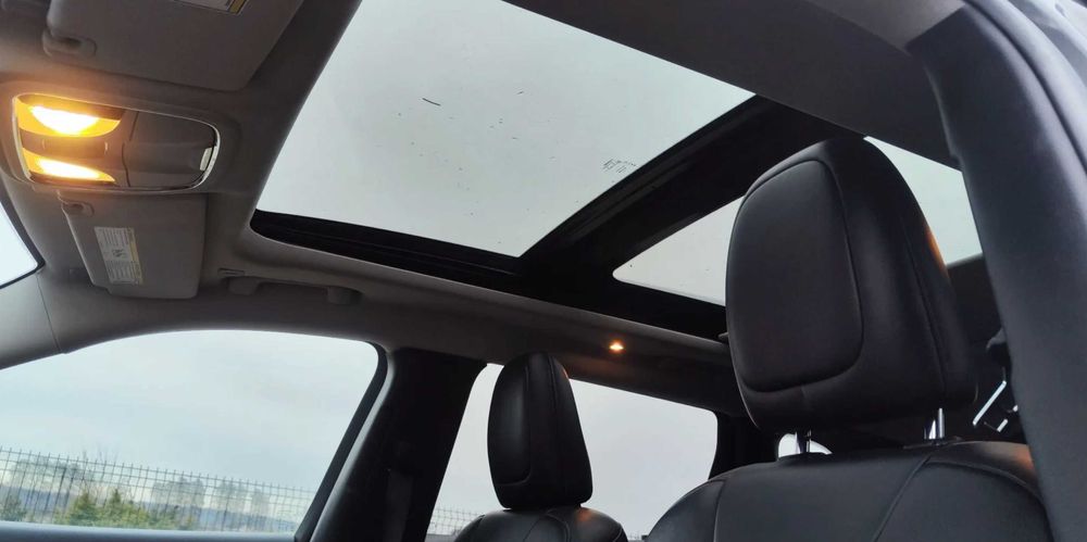 Jeep Cherokee Latitude Plus 2019 року