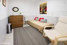 64777 - Quarto com cama de solteiro em...