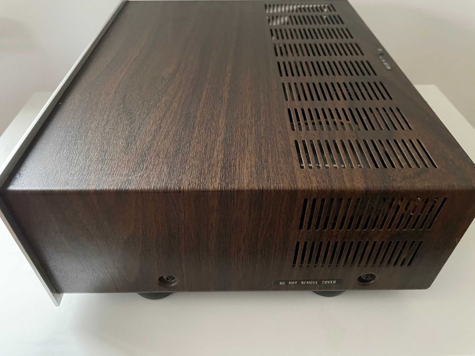 Marantz 1060 legendarny wzmacniacz vintage w bdb stanie